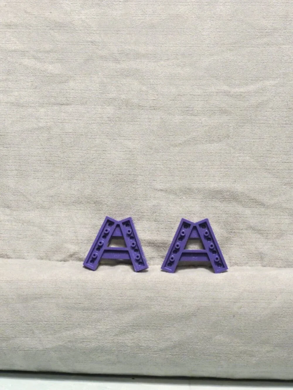 LEGO WEDGE PLATE A SHAPE W/ 2 ROWS OF 4 STUDS (2 PCS) PURPLE 15706